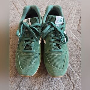 New Balance Green Sneakers